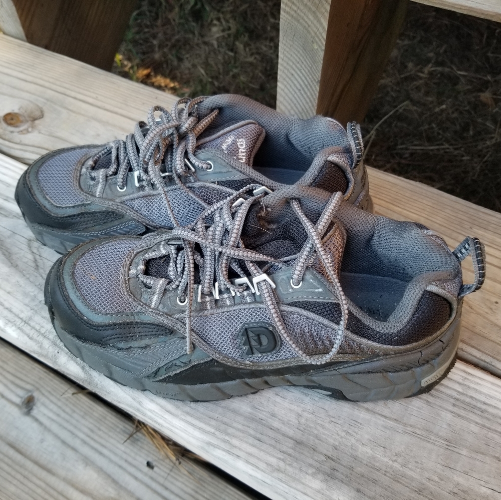 Dunham, by New Balance STEEL TOE shoes, sz 7